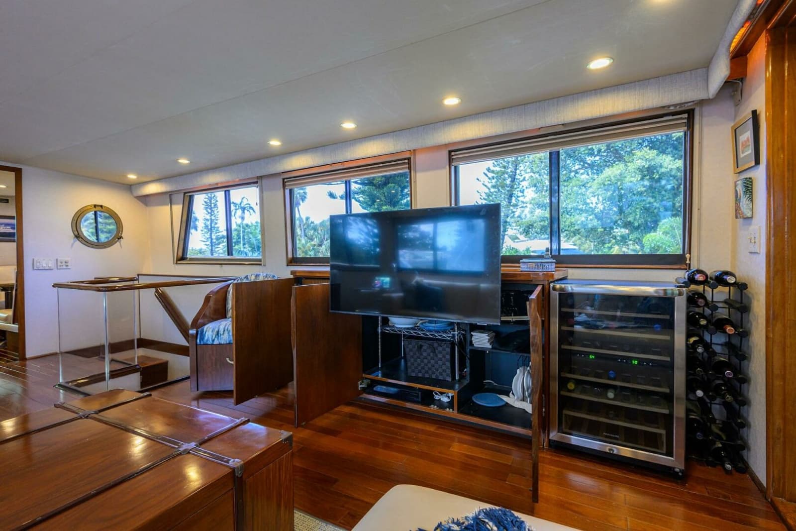 1991 Hatteras 78 Cockpit Motor Yacht - Photo 44