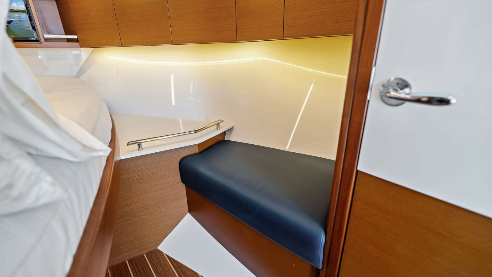 2019 Bertram 35 Flybridge - Photo 25