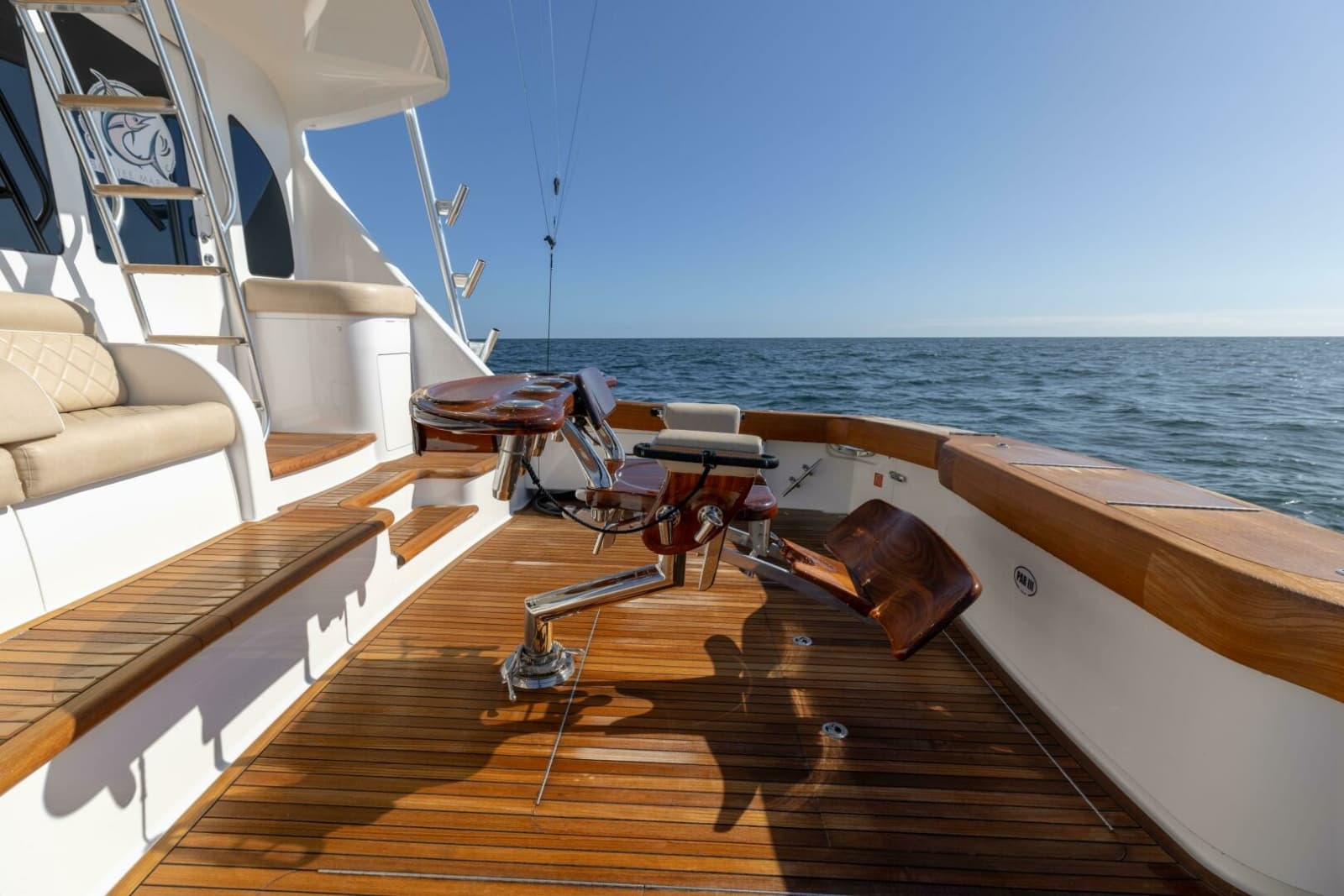 2020 Viking 62 Convertible - Photo 32