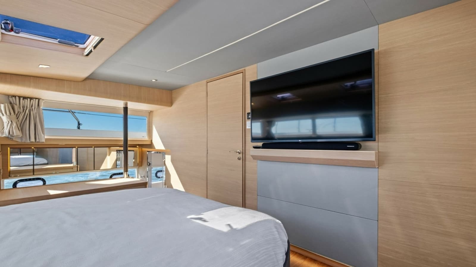 2022 Aquila 54 Yacht - Photo 24