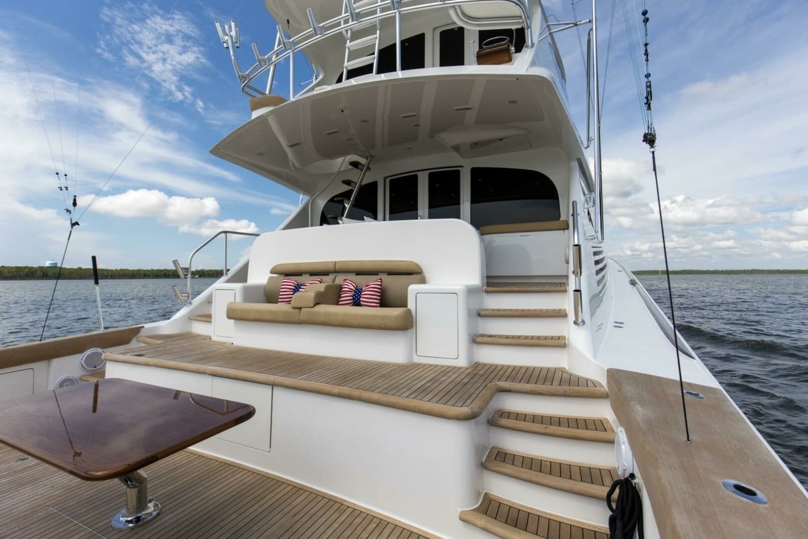 2016 Viking 92 Enclosed Bridge - Photo 67