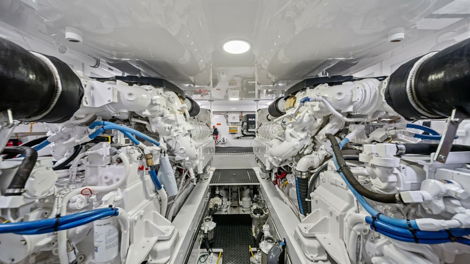 2021 Viking 54 Convertible - Photo 48