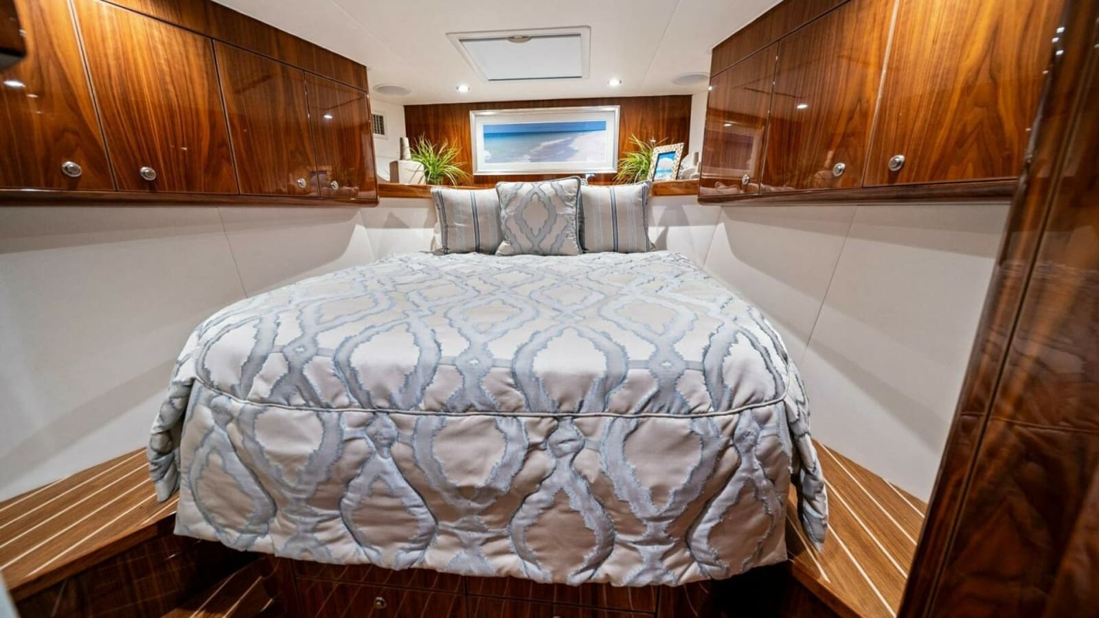 2021 Viking 46 Billfish - Photo 9