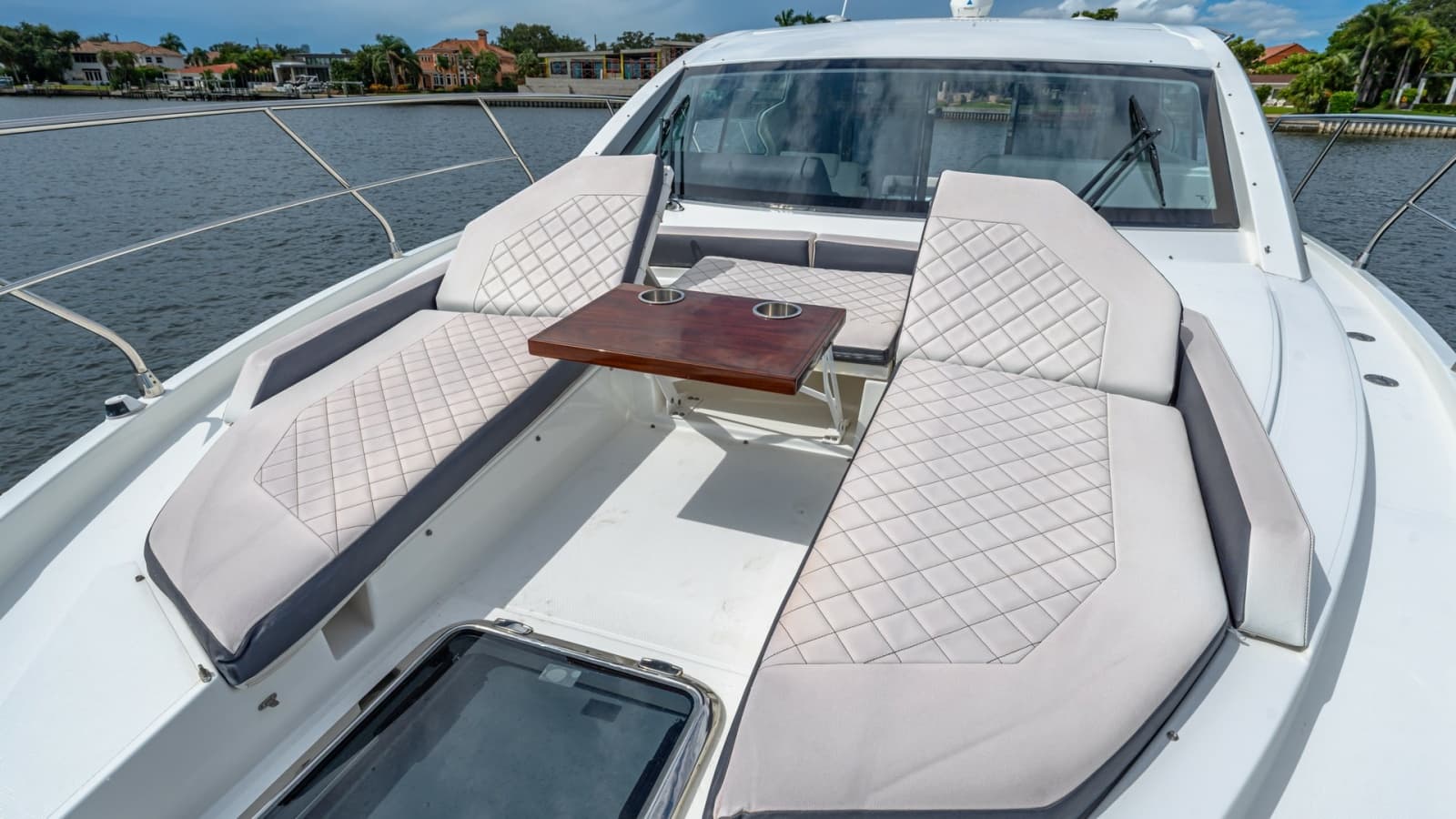 2019 Cruisers Yachts Cantius 46 - Photo 39