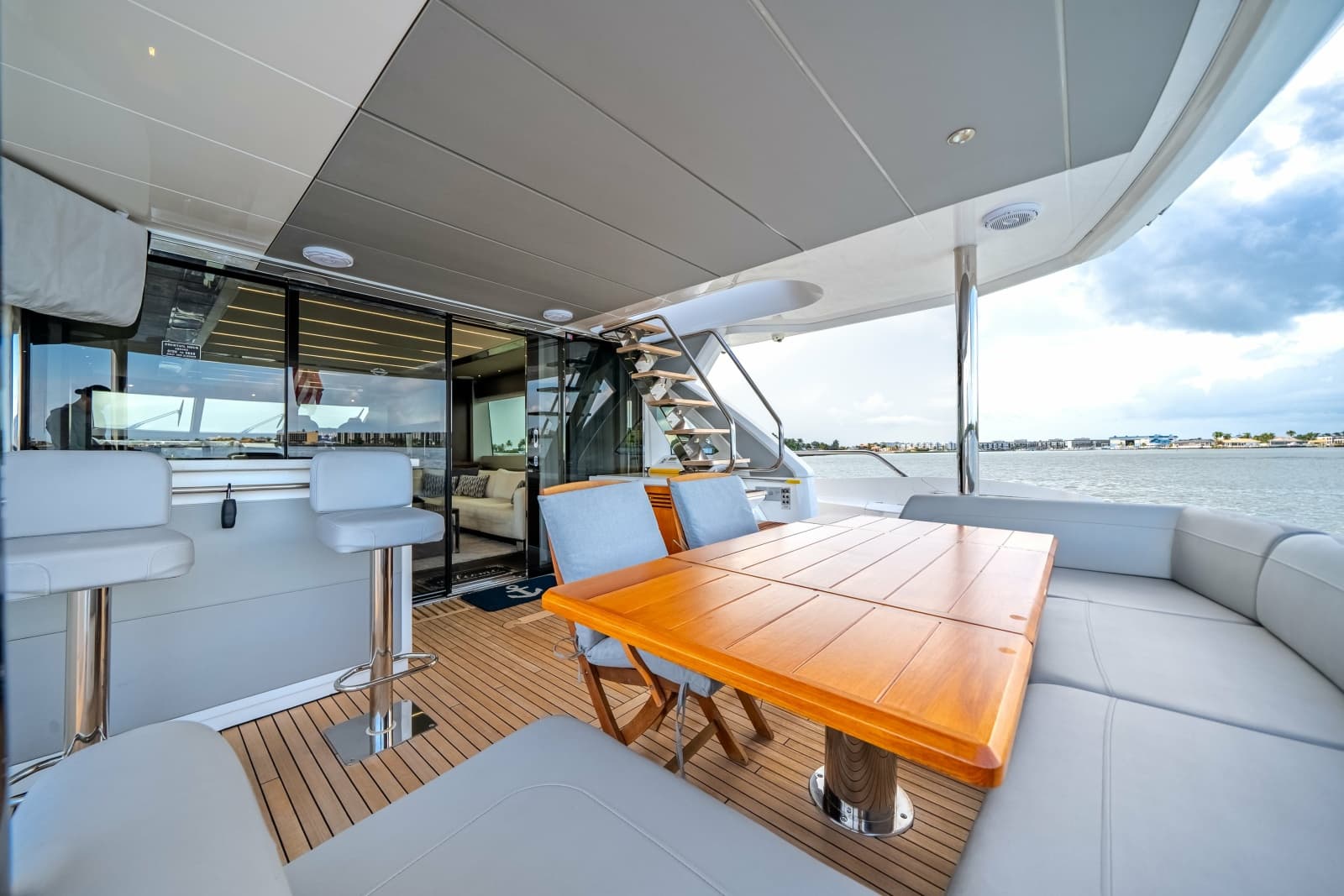 2019 Sunseeker 76 Flybridge - Photo 39