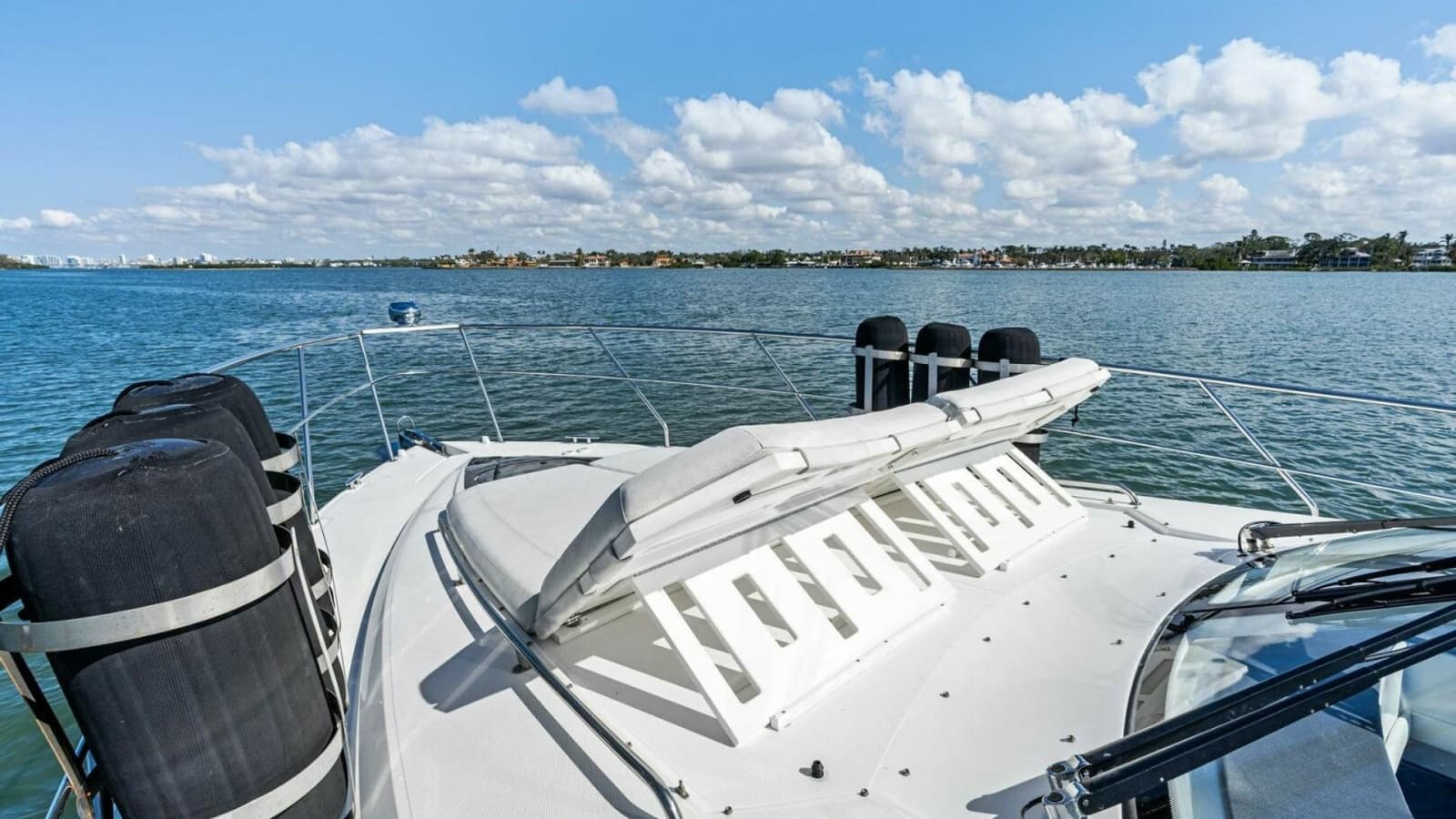 2019 Cruisers Yachts 45 Cantius - Photo 23