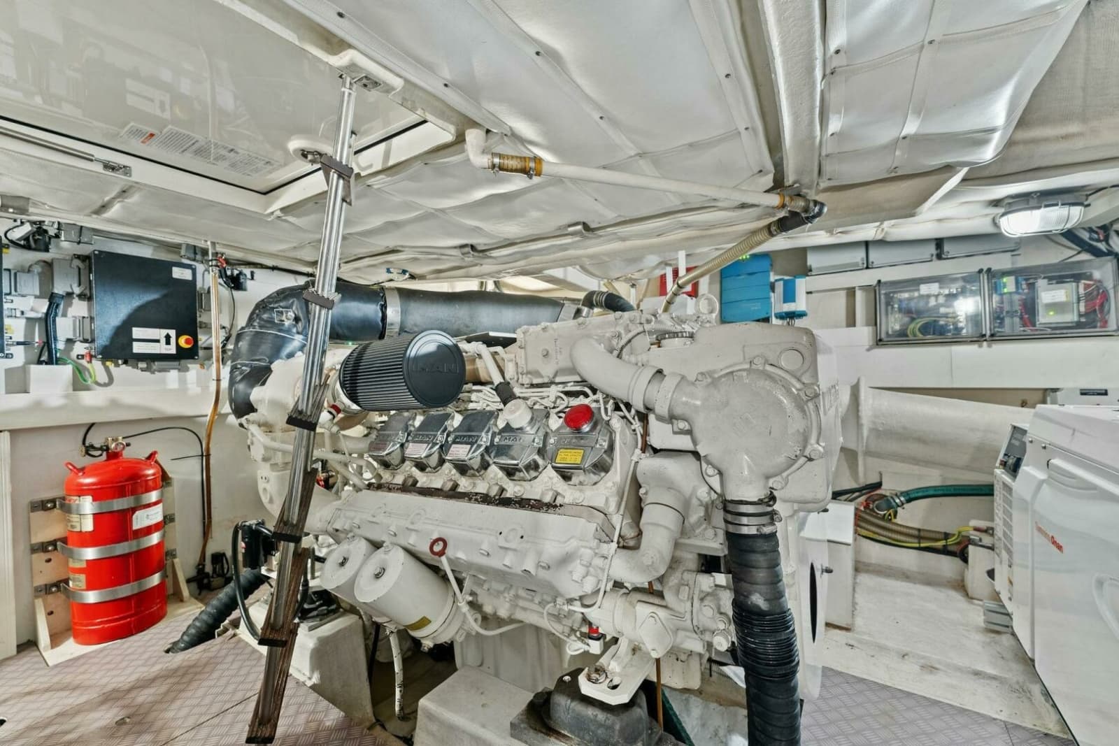2013 Ferretti Yachts 620 - Photo 62