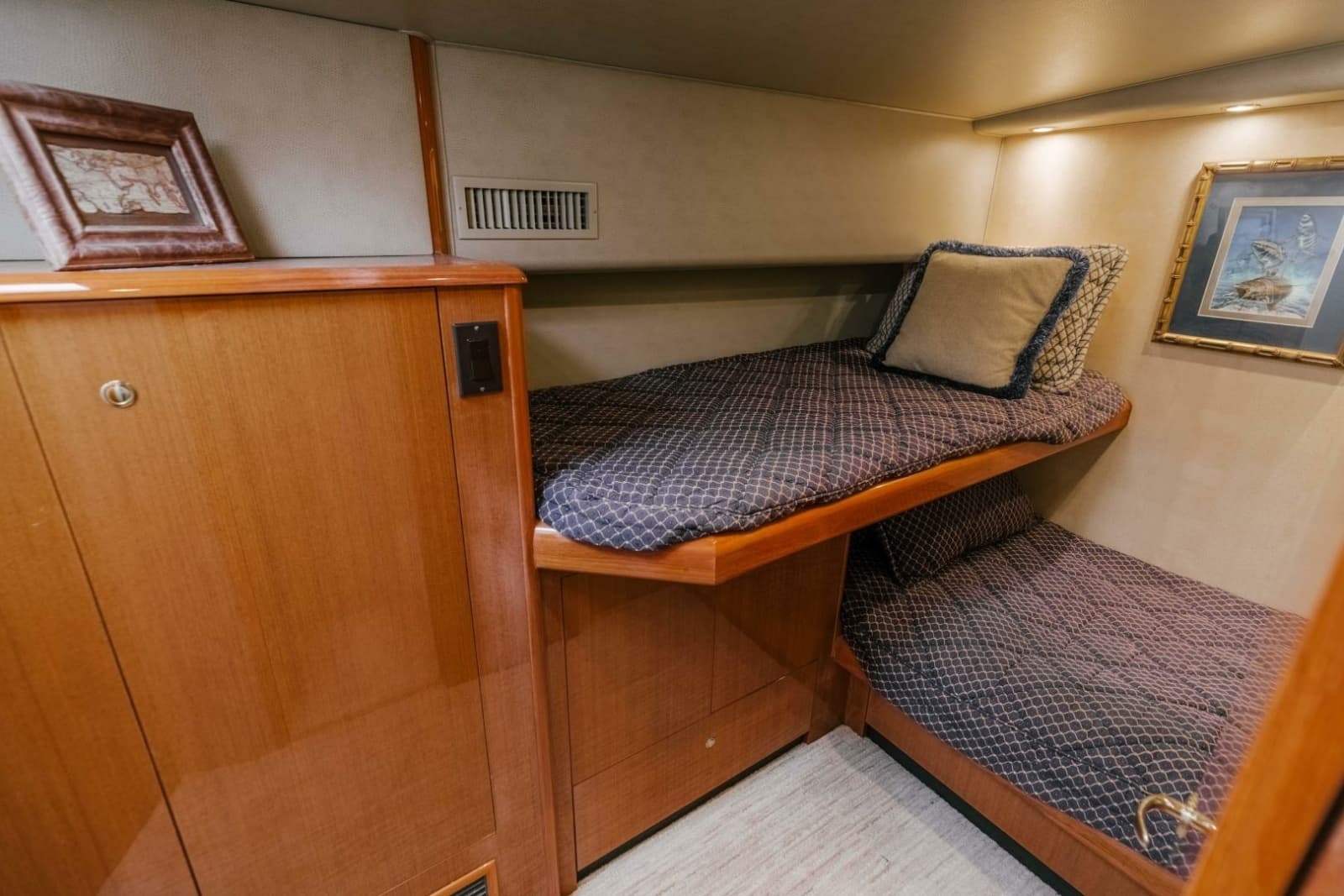 2003 Viking 56 Convertible - Photo 42