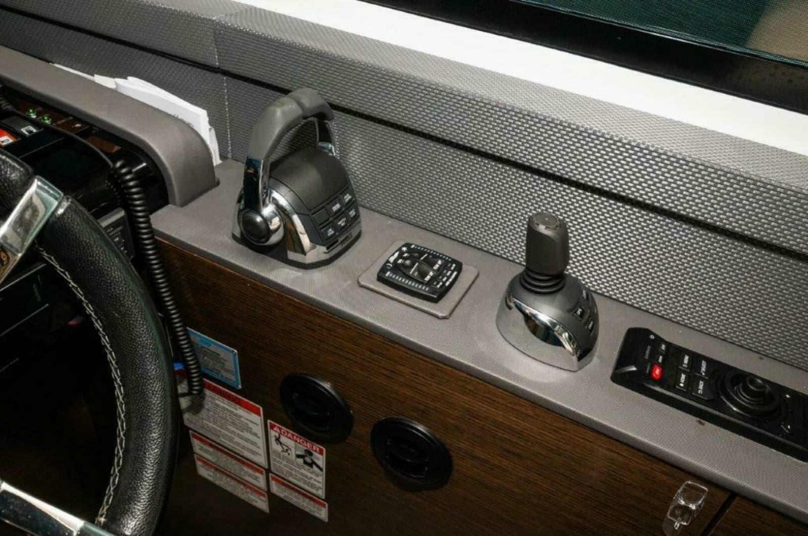 2019 Cruisers Yachts 60 Cantius - Photo 35