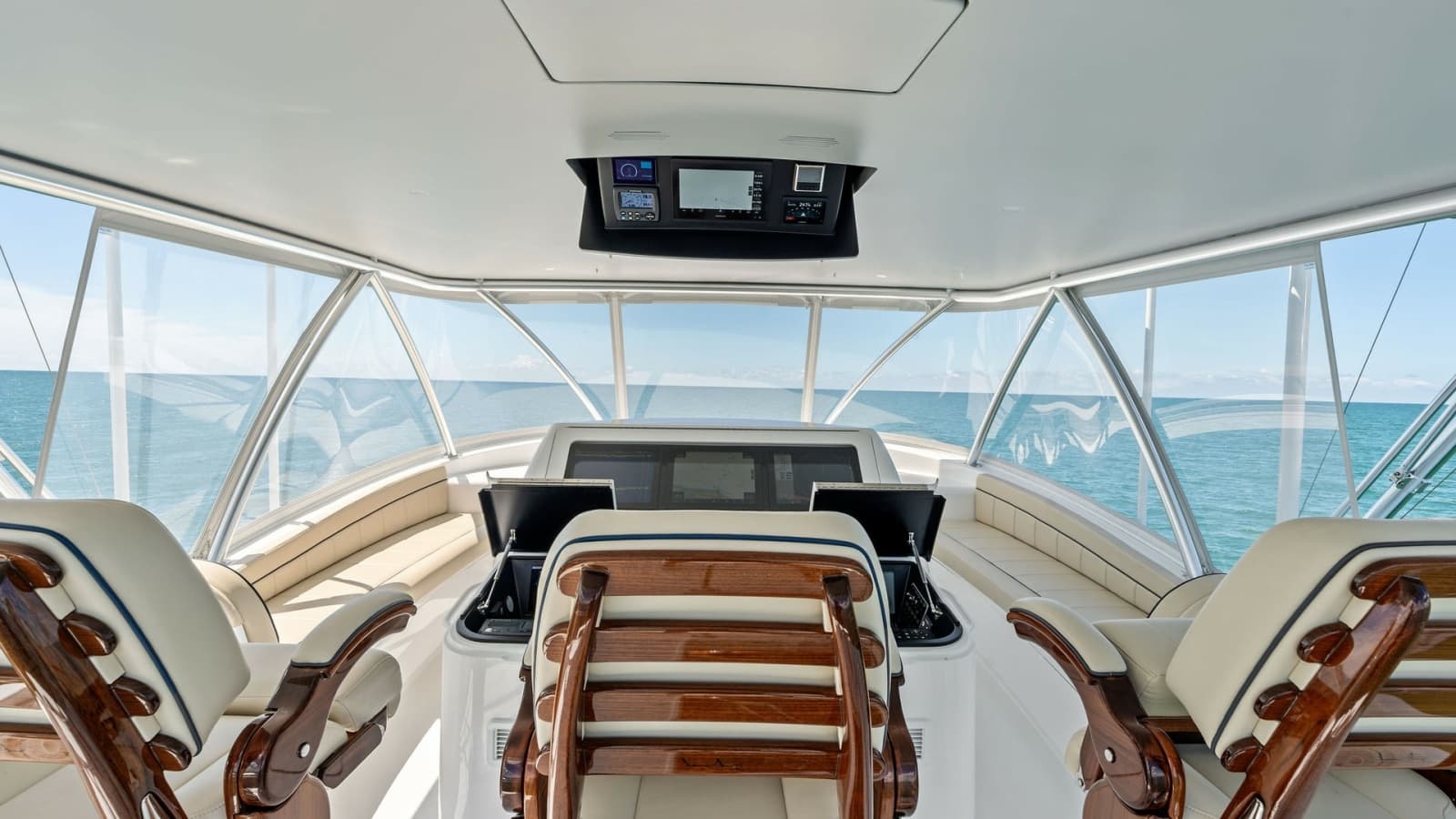 2024 Viking 68 Convertible - Photo 45