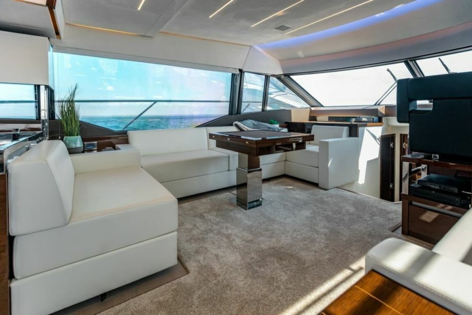 2020 Prestige 630 Flybridge - Photo 13