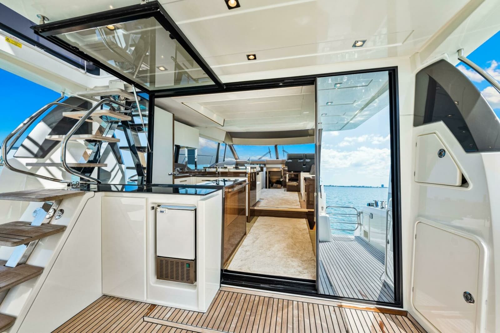 2019 Prestige 630 Flybridge - Photo 29