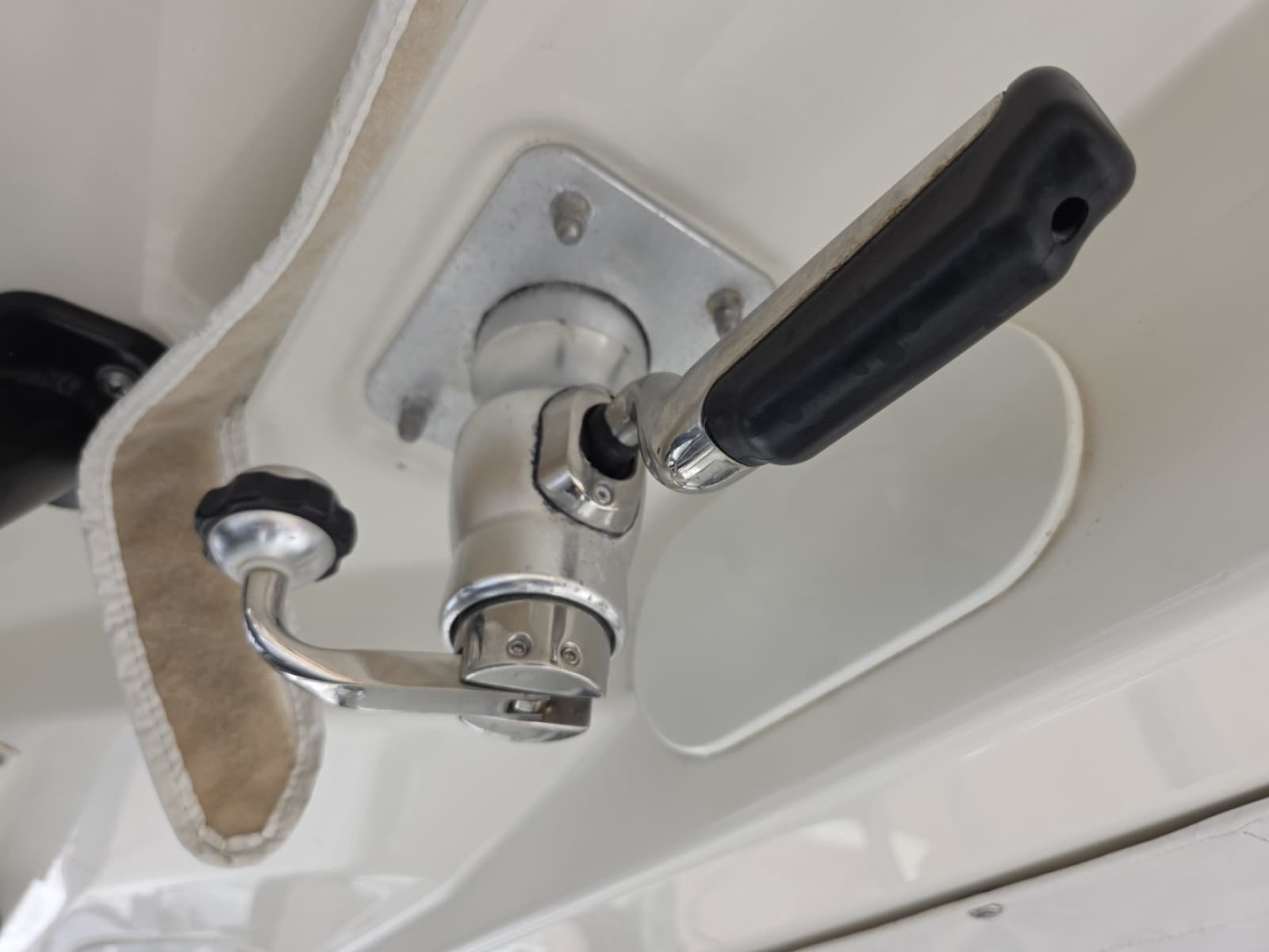 2021 Boston Whaler 420 Outrage - Photo 92