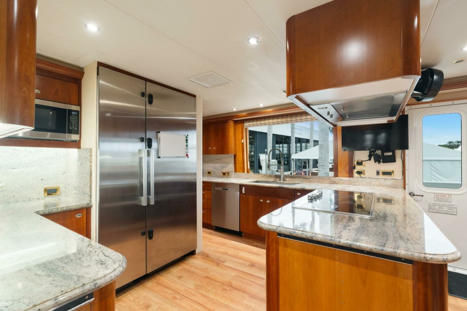 2004 Westport 130 Tri-Deck Motor Yacht - Photo 13