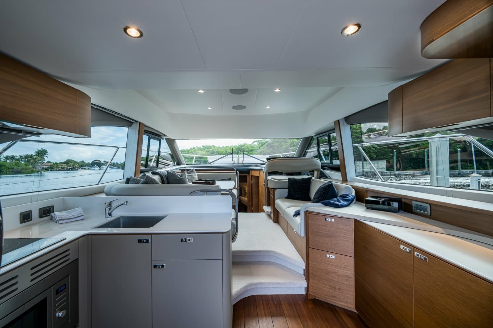 2025 Princess F45 - Photo 33