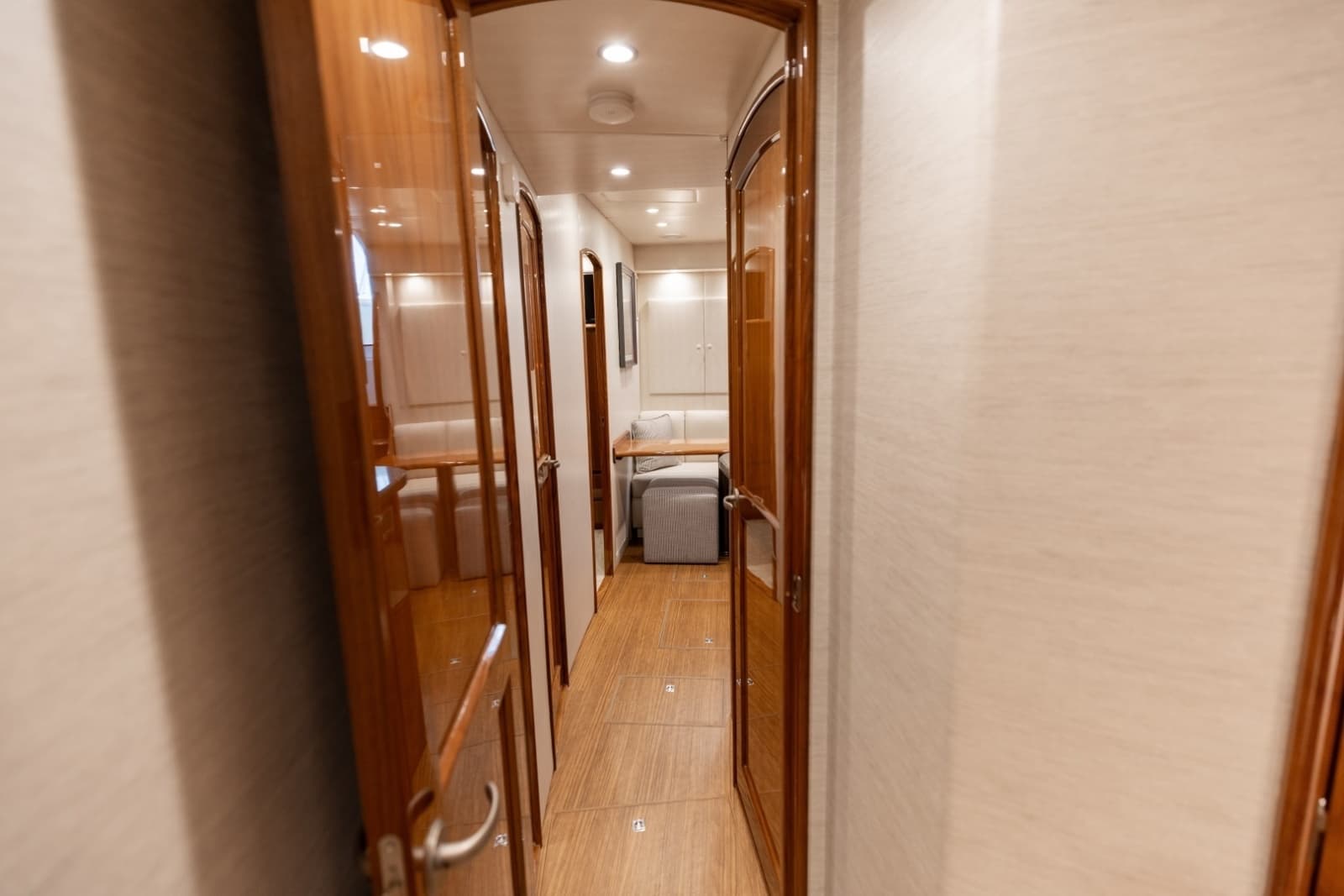 2018 Viking 52 Sport Tower - Photo 29