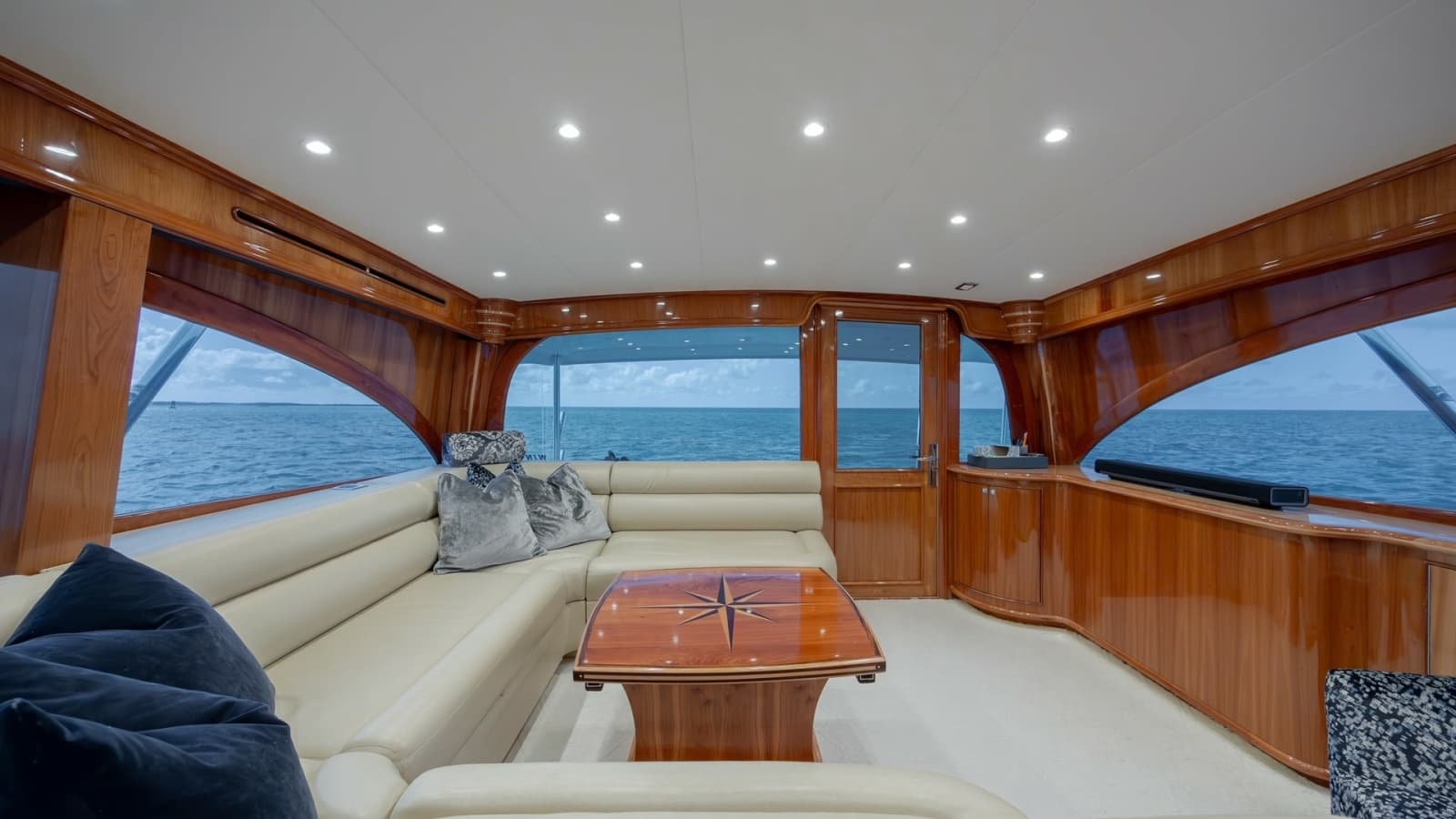 2008 Winter Custom Yachts 62 Sportfish - Photo 4