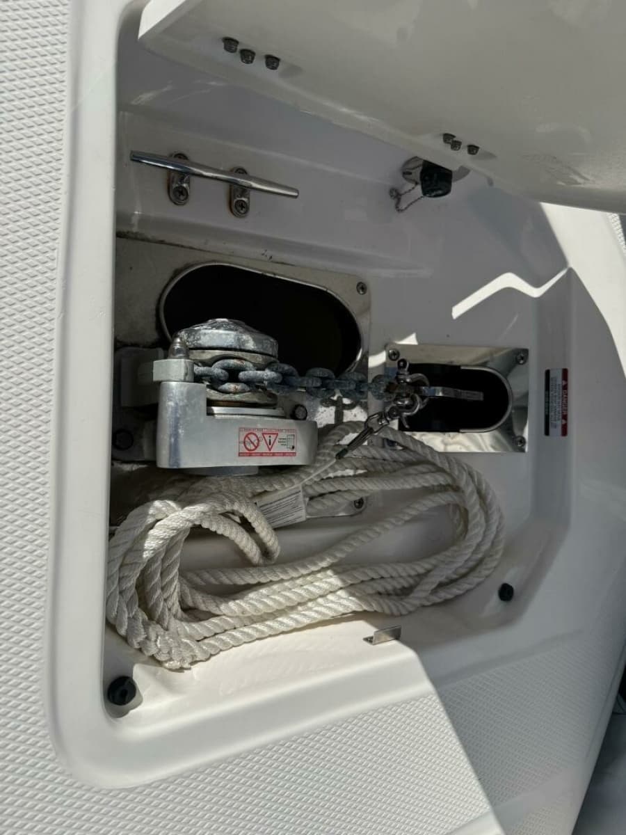 2021 Robalo R317 - Photo 16