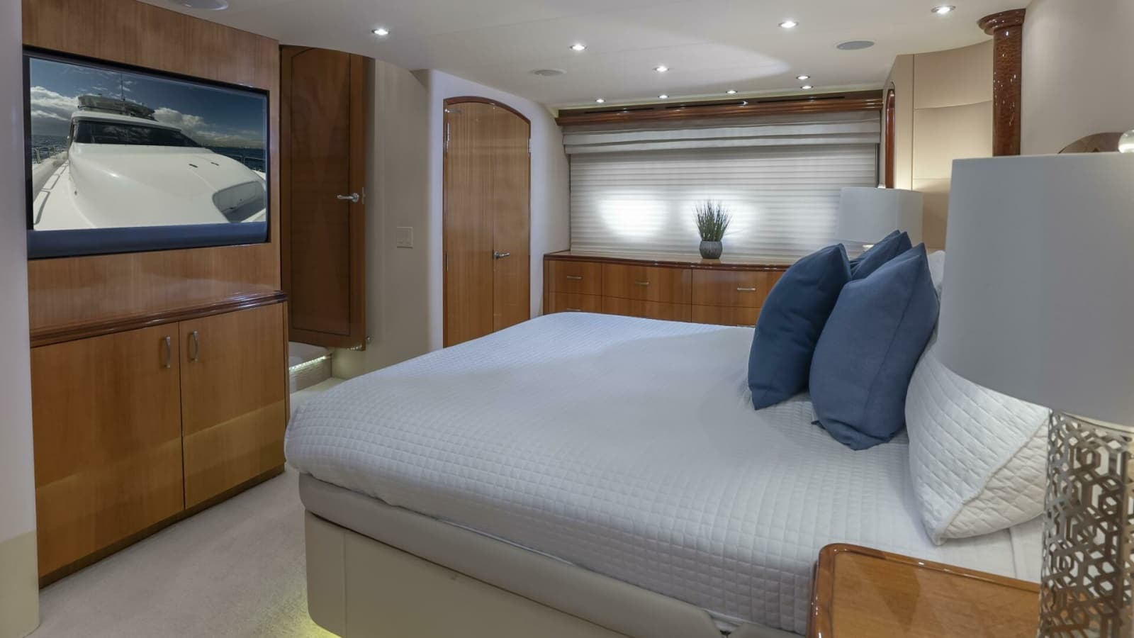 2007 Hatteras 80 - Photo 41