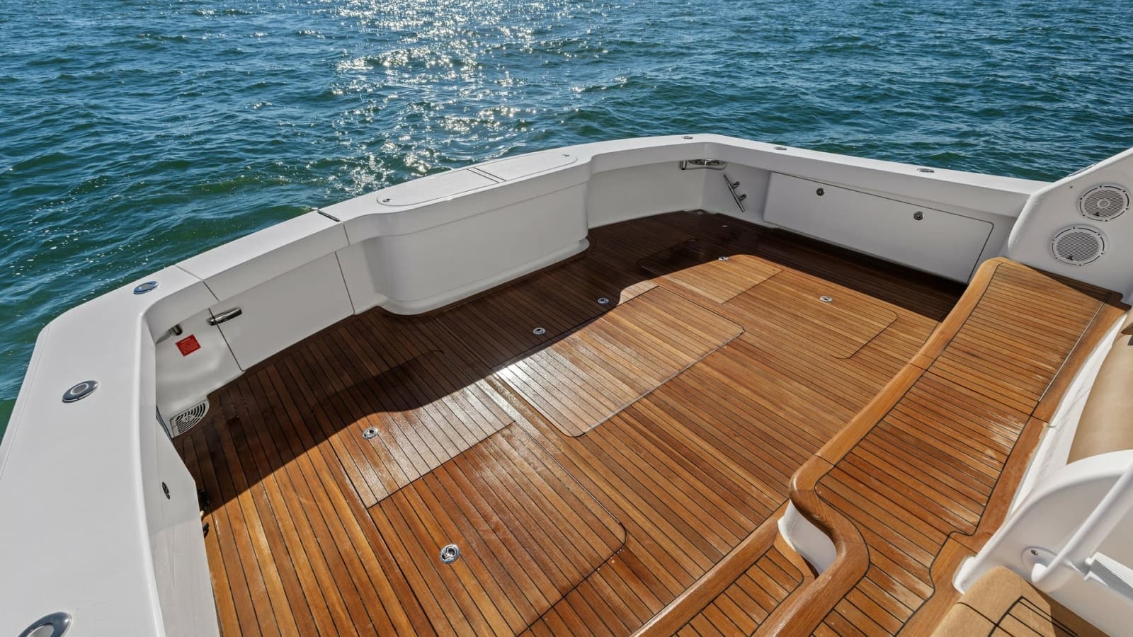 2018 Viking 62 Enclosed Bridge - Photo 14