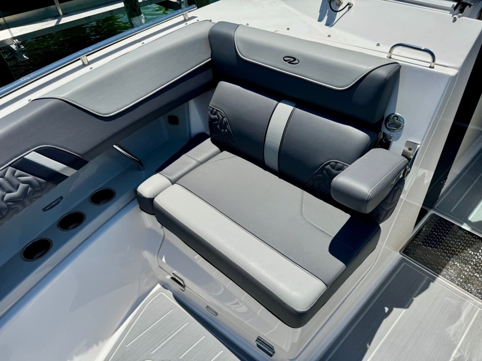 2025 Regal LS36 - Photo 10
