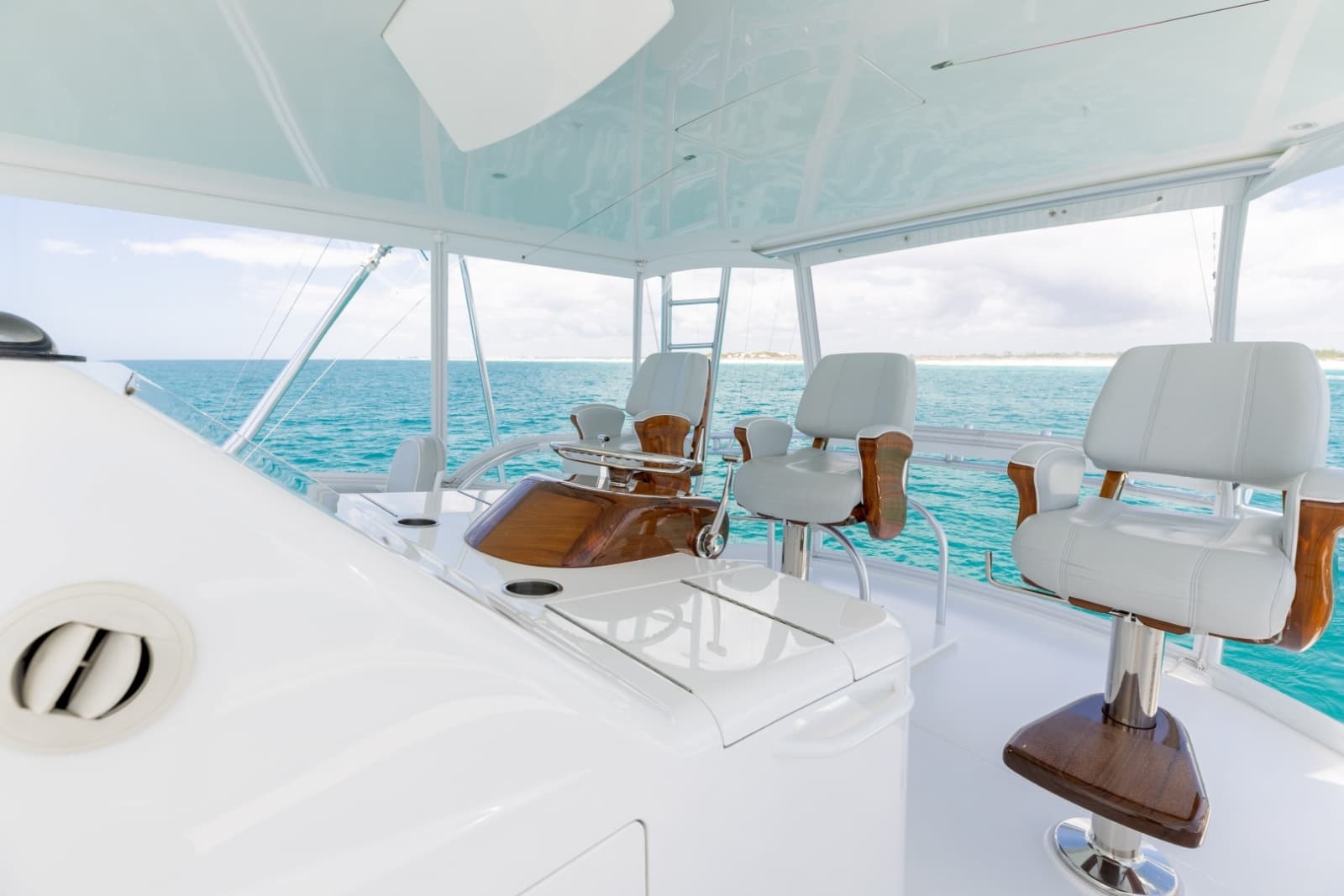 2023 Viking 72 Convertible - Photo 71