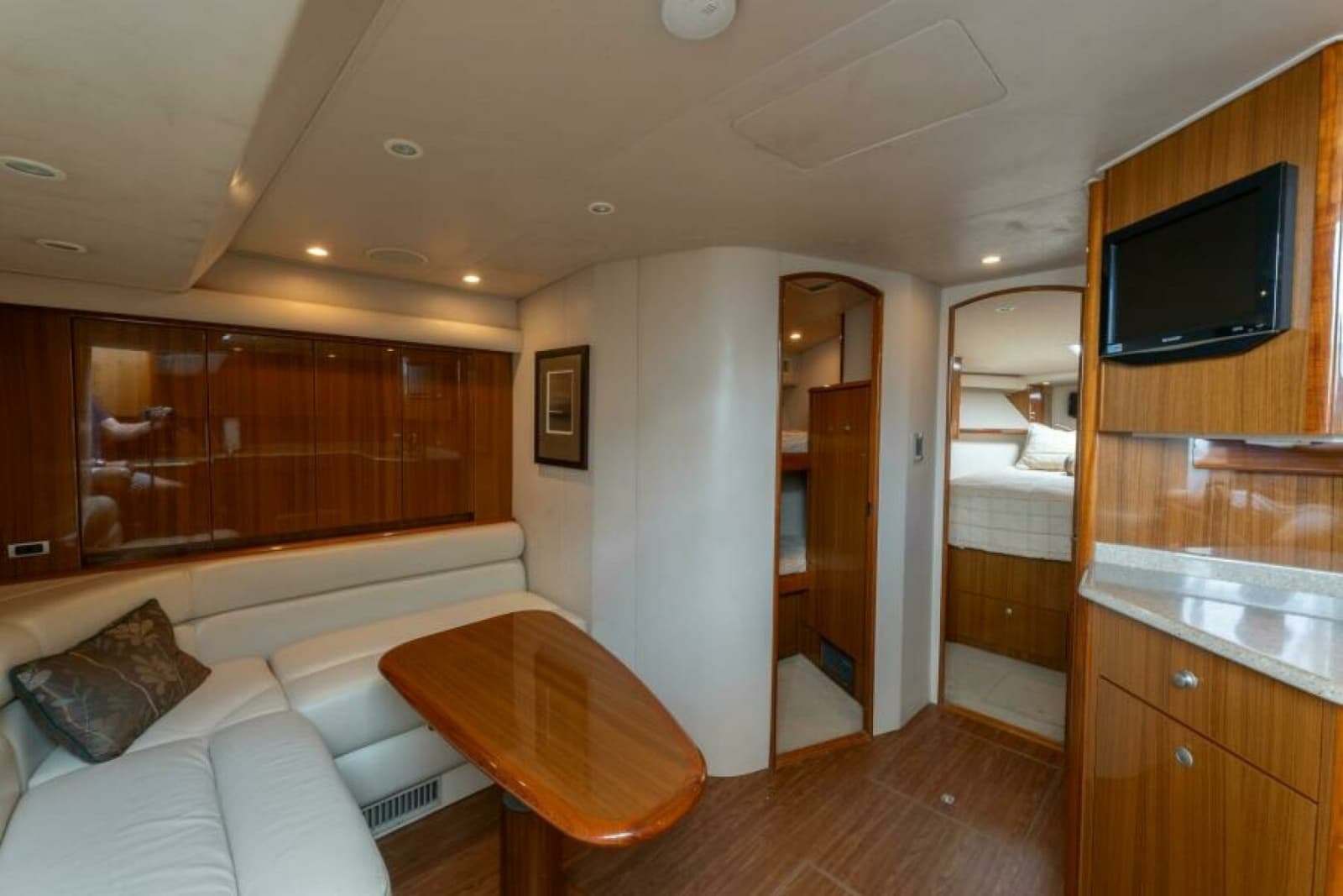 2009 Viking 45 Open - Photo 7