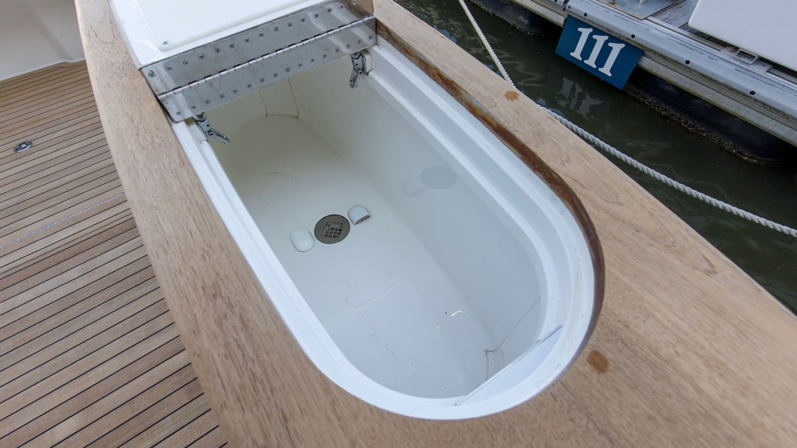 2024 Viking 54 Convertible - Photo 39