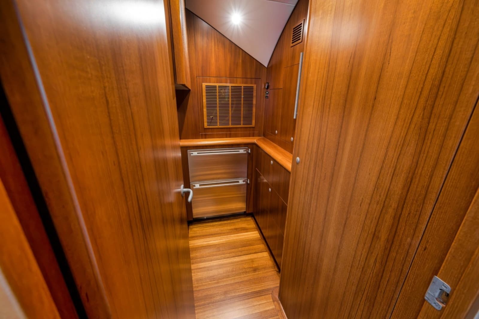 2021 Weaver 75 Convertible - Photo 29