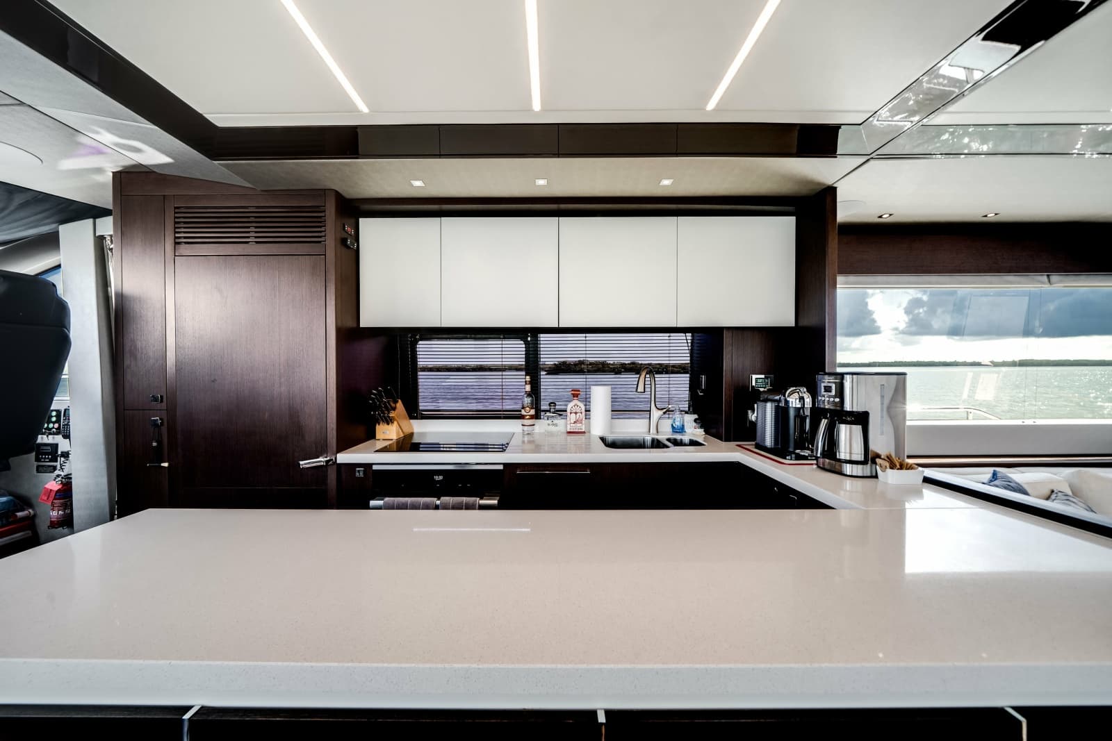 2019 Sunseeker 76 Flybridge - Photo 7