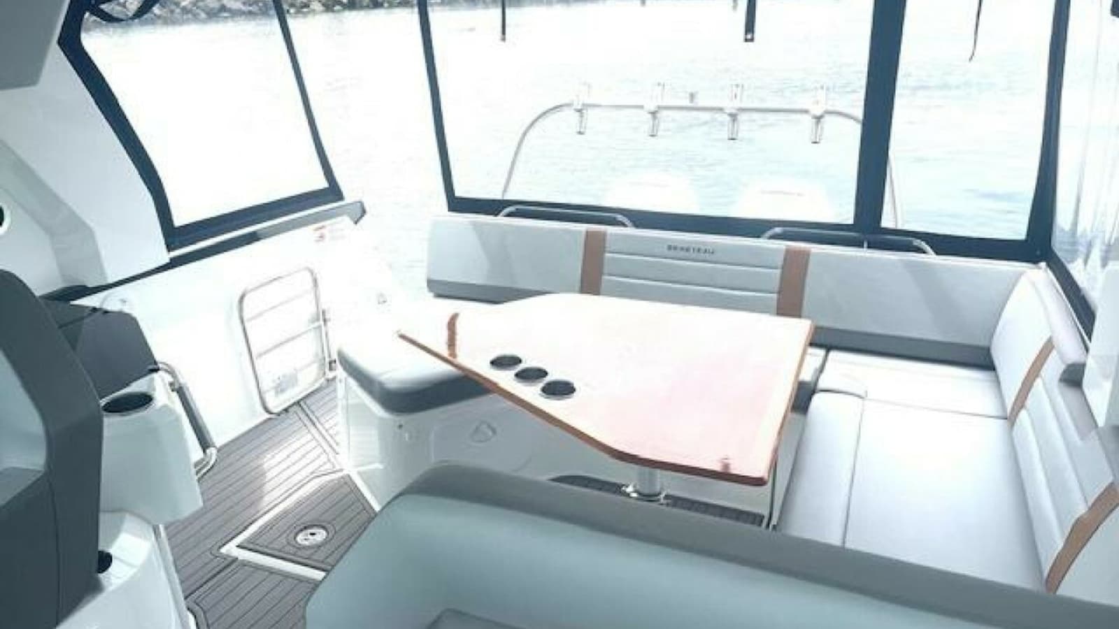 2022 Beneteau 32 Gran Turismo - Photo 10