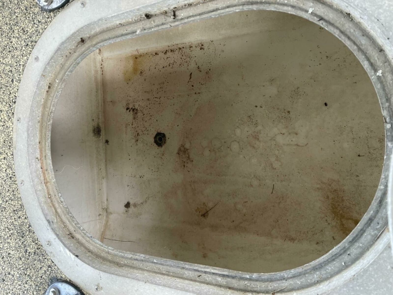 1997 Custom 31 Center Console - Photo 24