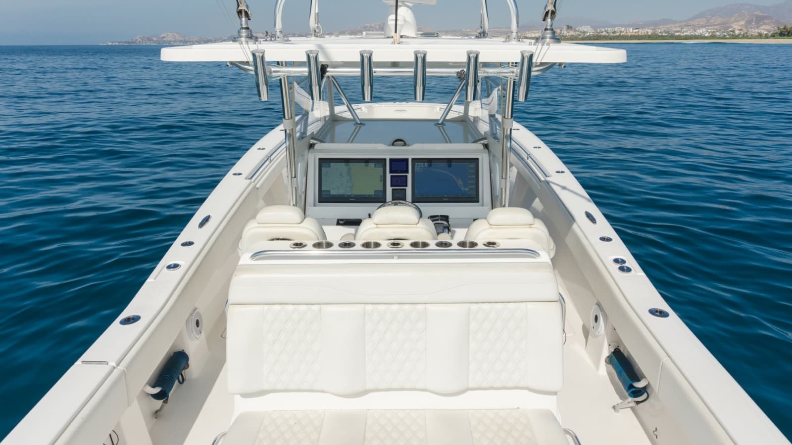 2021 Invincible 42 Center Console - Photo 11