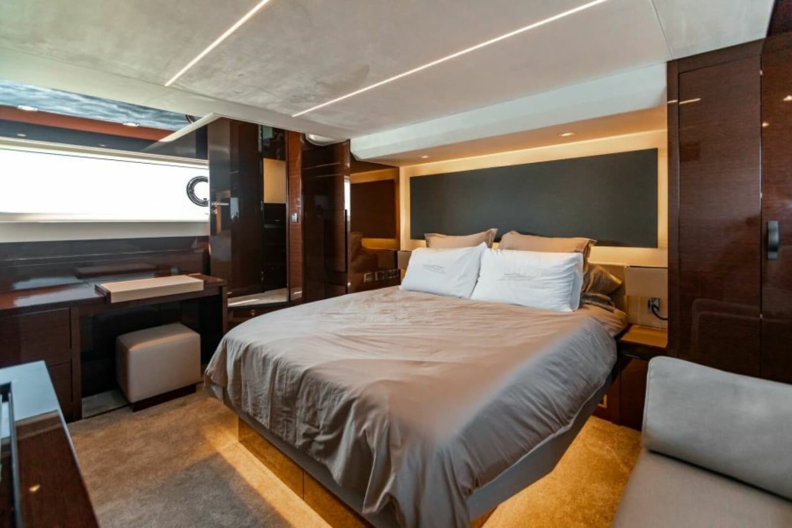 2020 Prestige 630 Flybridge - Photo 18