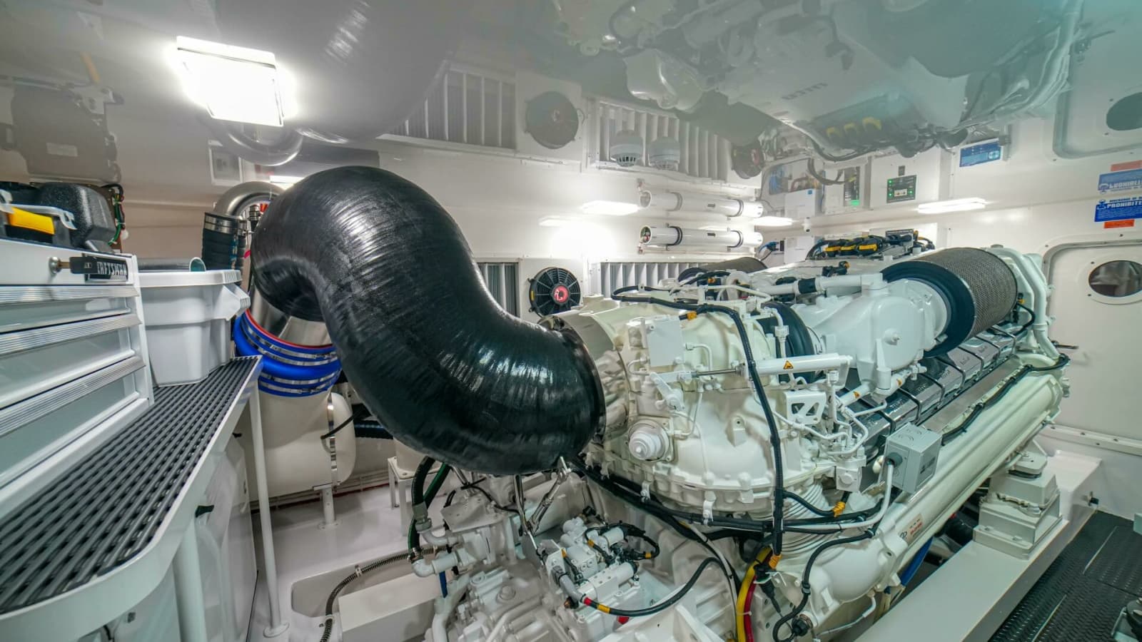 2023 Viking 72 Convertible - Photo 100