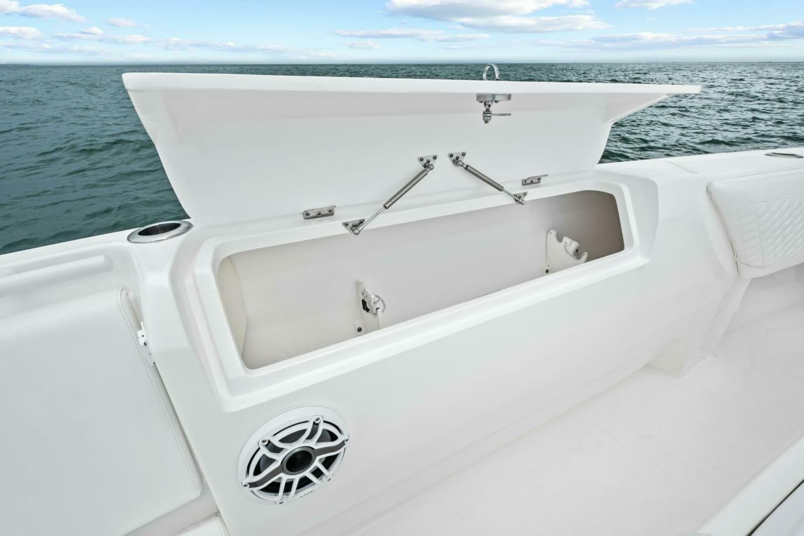 2020 Intrepid 407 Nomad SE - Photo 21