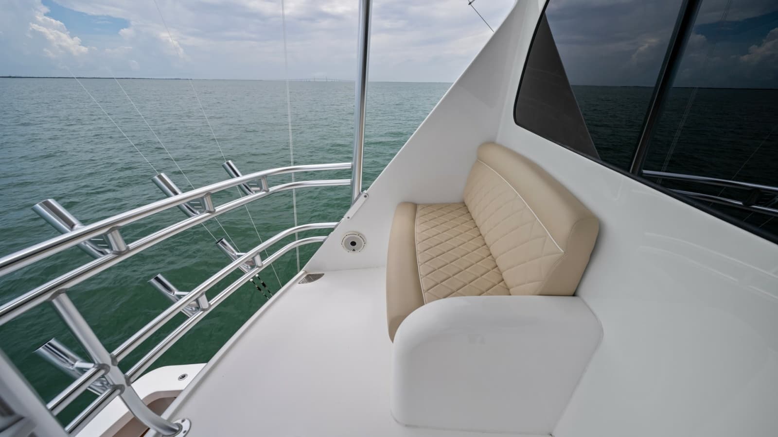 2021 Viking 72 Enclosed Bridge - Photo 8