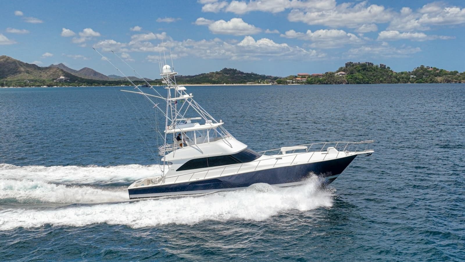 2005 Viking 61 Convertible - Photo 89