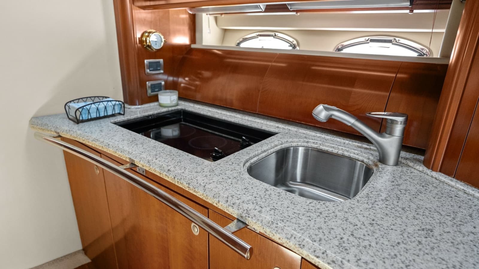 2005 Sea Ray Sundancer 500 - Photo 19