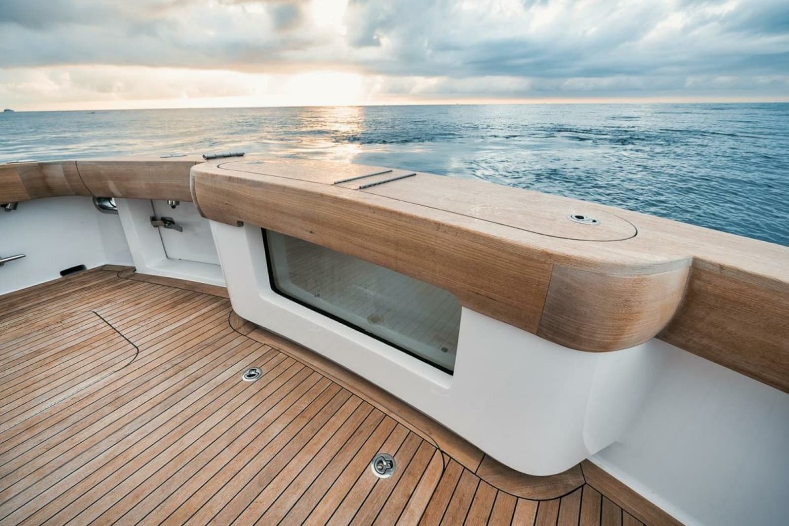 2020 Hatteras Convertible GT59 - Photo 20