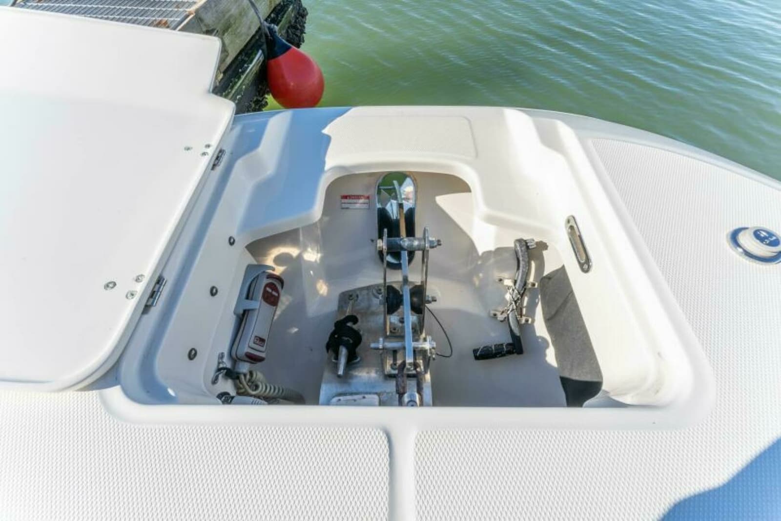 2017 Boston Whaler 320 Vantage - Photo 17