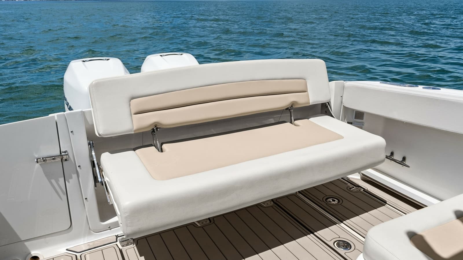 2019 Boston Whaler 320 Vantage - Photo 6