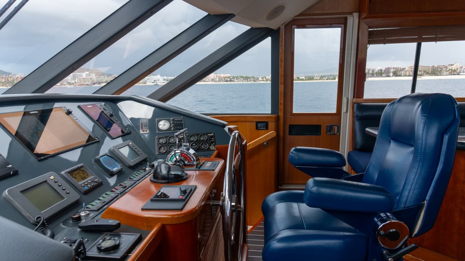 2002 West Bay 70 Yachtfisher - Photo 62