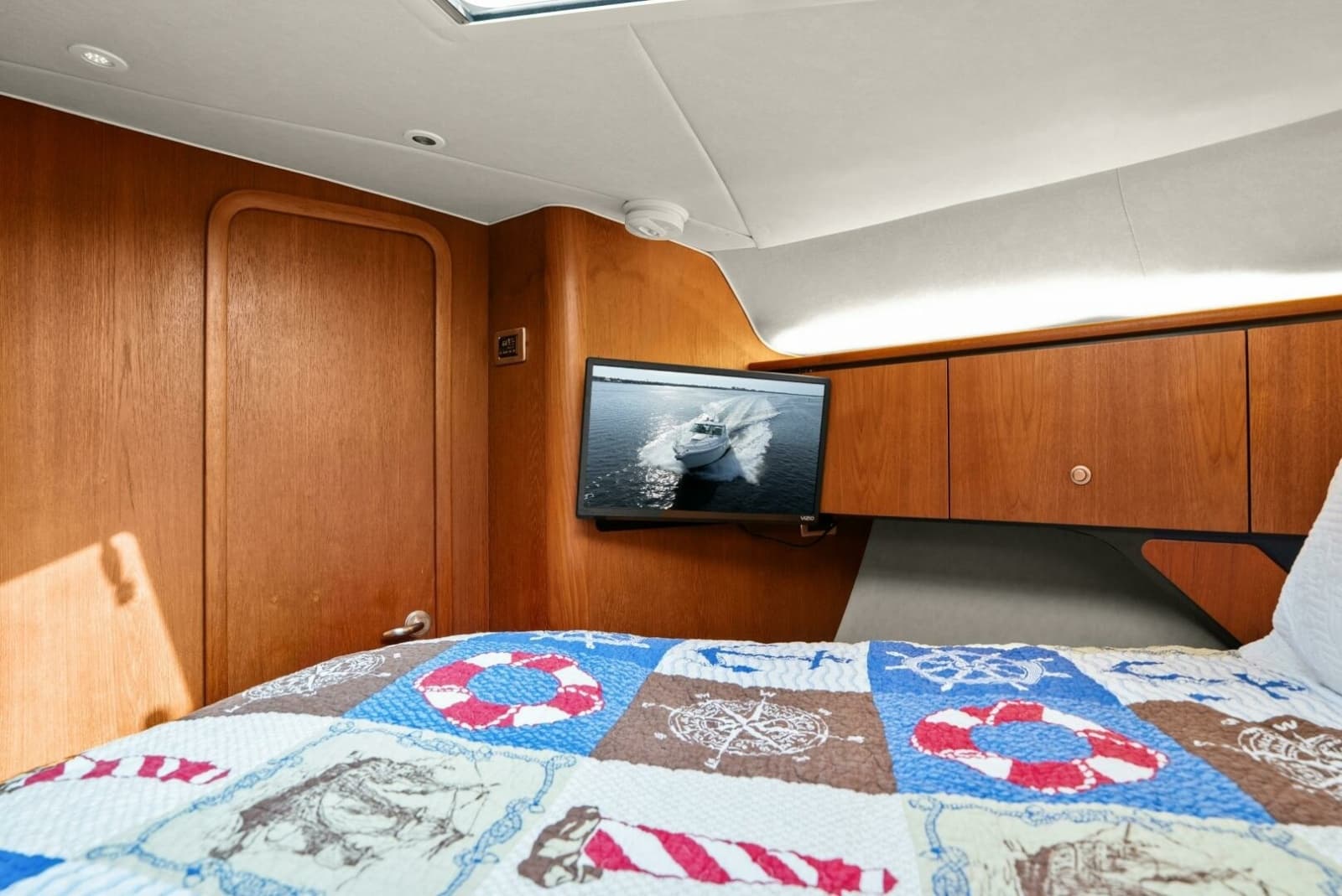 2007 Tiara Yachts 4300 Sovran - Photo 26