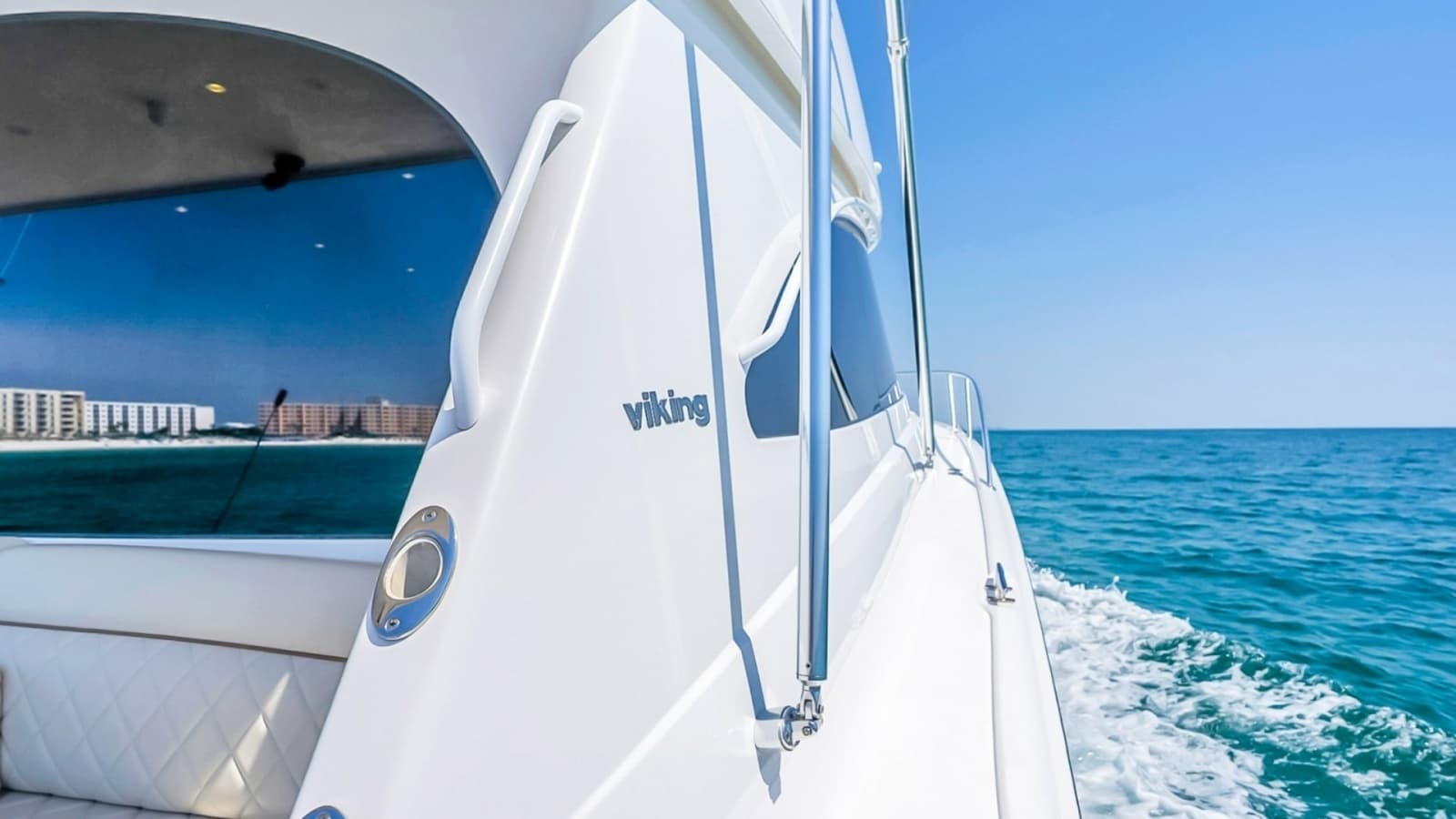 2021 Viking 48 Convertible - Photo 42