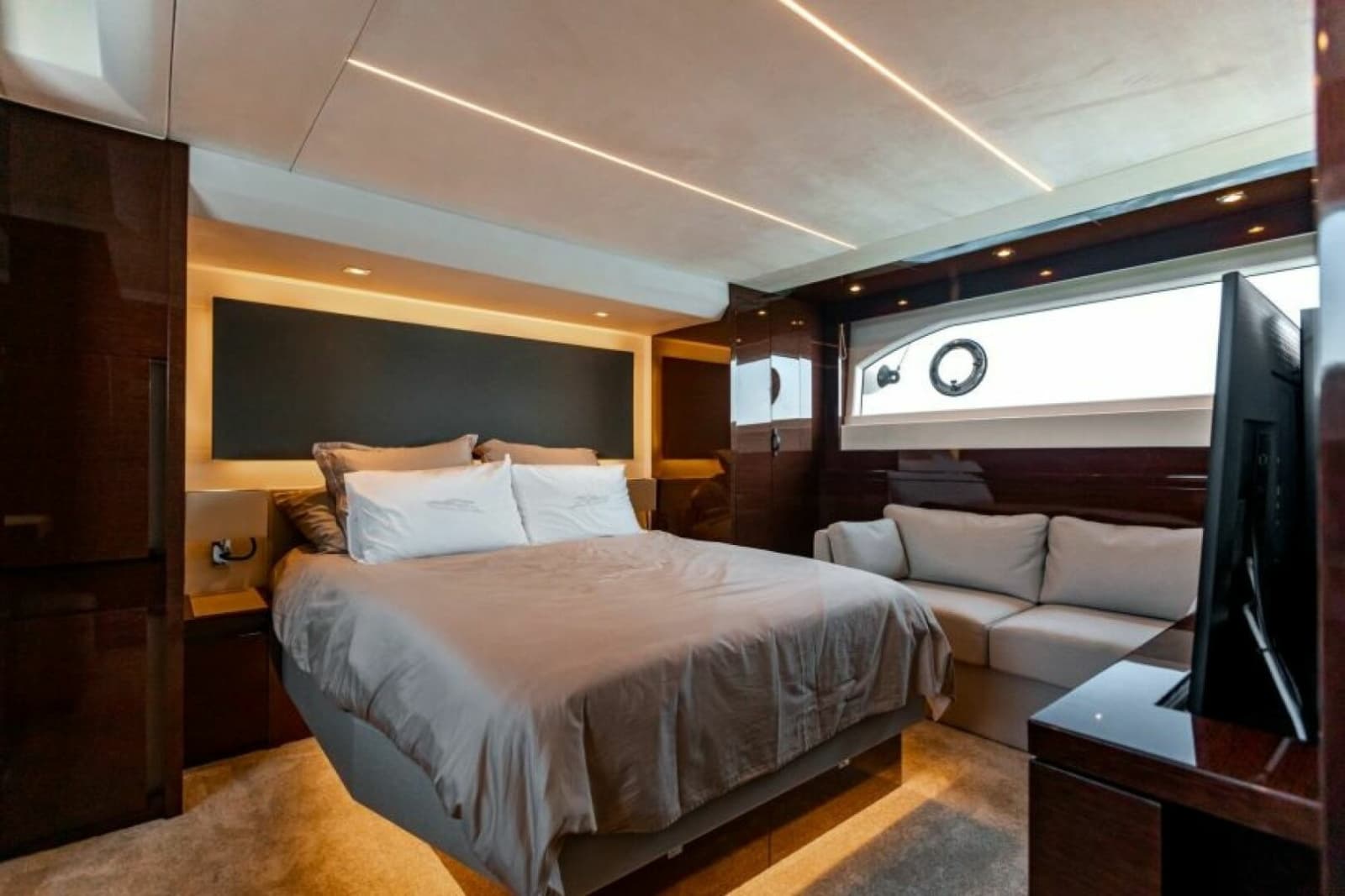 2020 Prestige 630 Flybridge - Photo 19