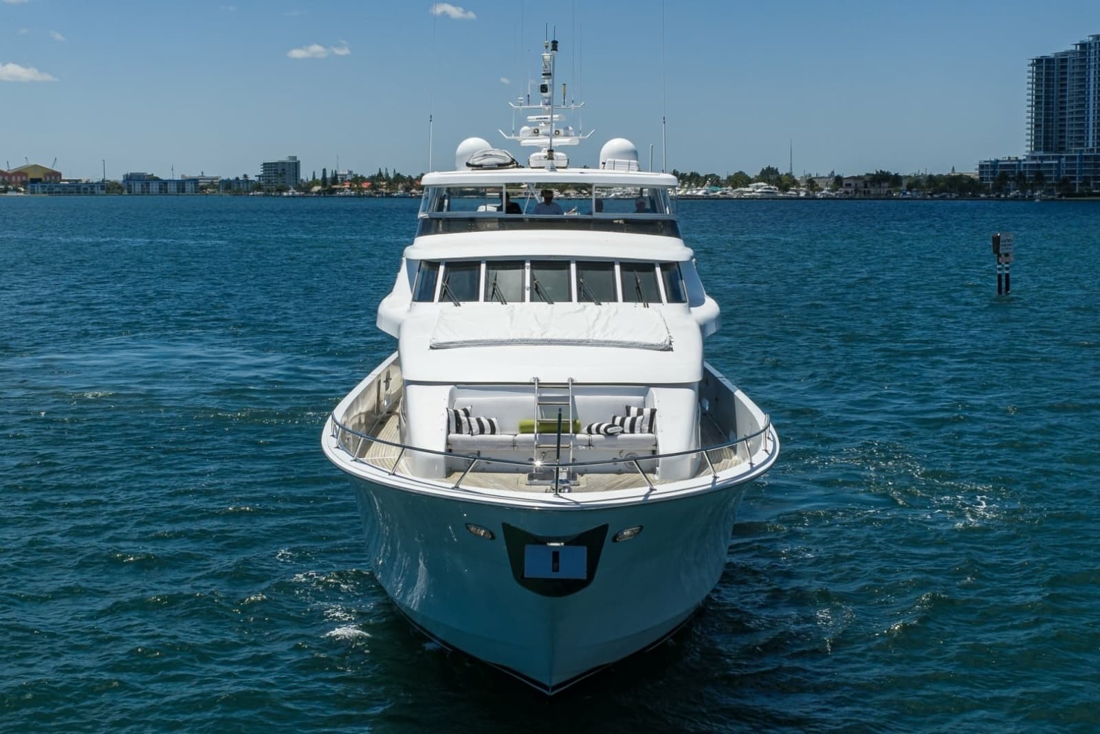 2005 Hatteras 100 Motor Yacht - Photo 64