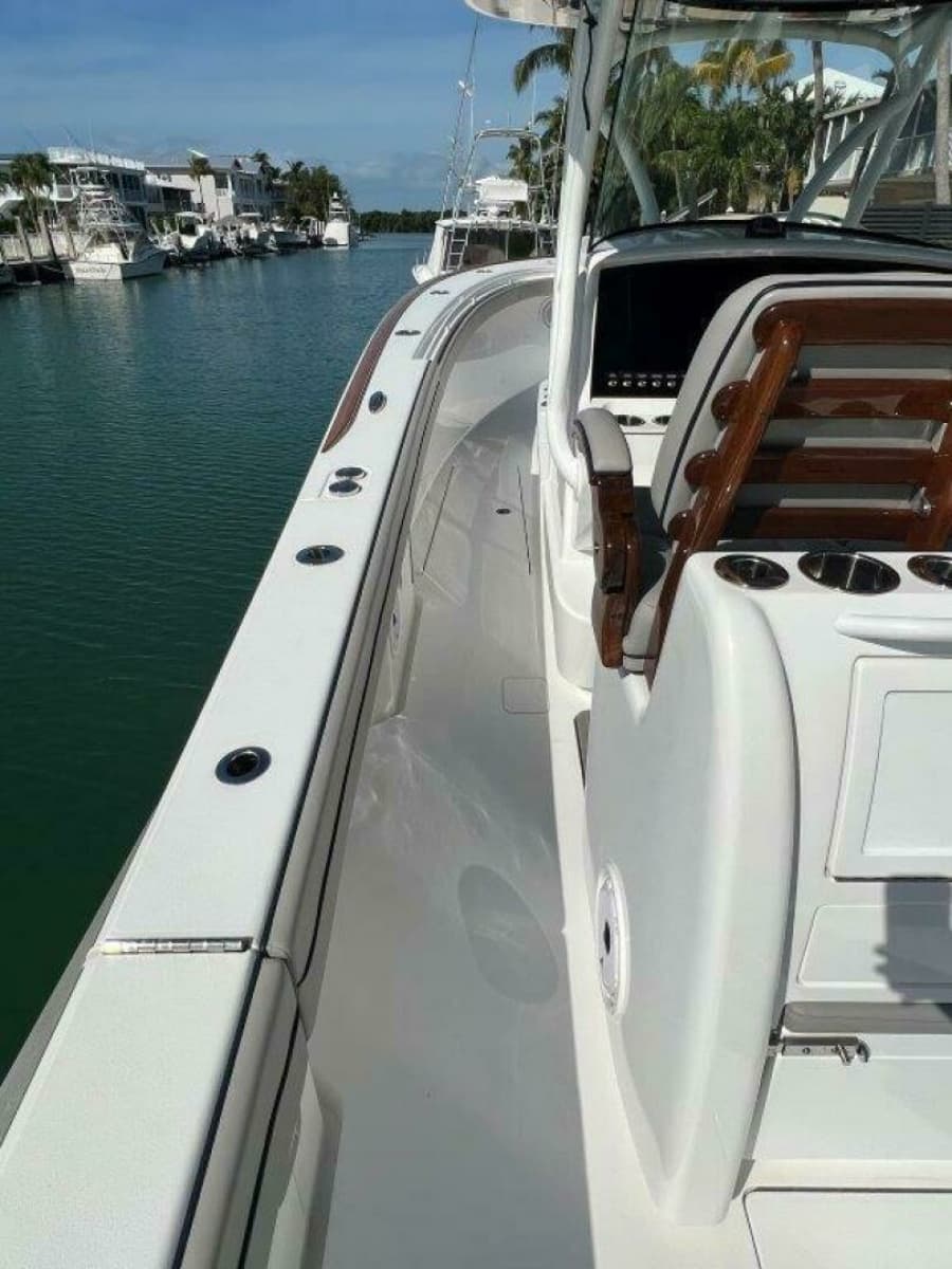 2023 Valhalla Boatworks V-33 - Photo 9