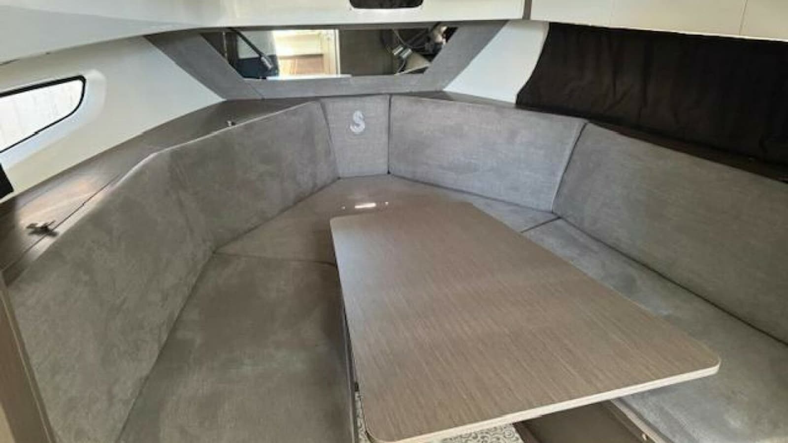 2022 Beneteau 32 Gran Turismo - Photo 22