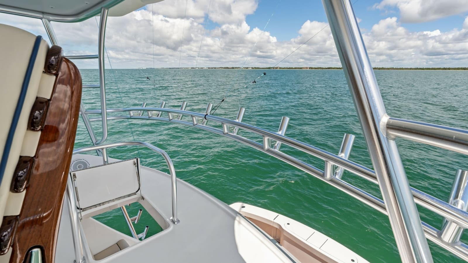 2024 Viking 68 Convertible - Photo 51